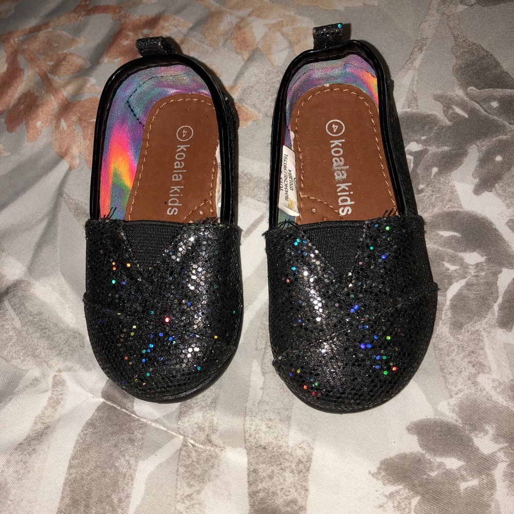 ✨Sparkling Black Hard Bottom Shoes ✨